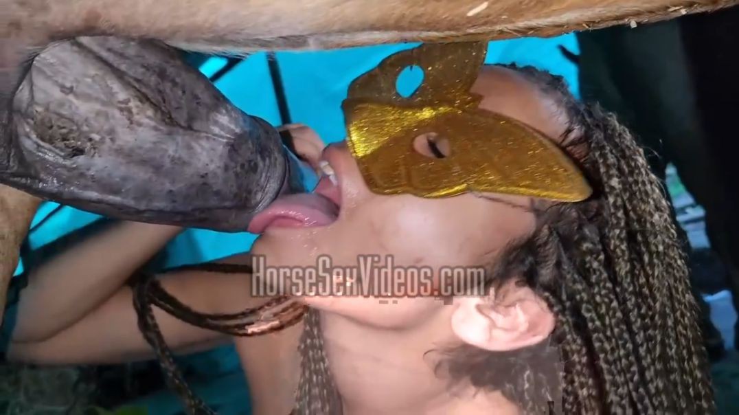 ⁣Latina Mia teen with horny sucks the horse cock and gets a strong fuck and cumshot in the pussy